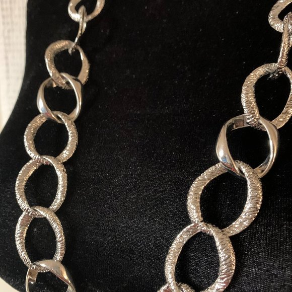 Hannah Silver Tone/Black Designer Chain Necklace - Picture 2 of 7